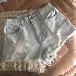 Hollister Festival-Style Ripped Jeans (size 1)
